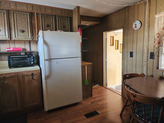 1219 51st Avenue East, Lot 24, Bradenton, Florida 34203, 2 Bedrooms Bedrooms, ,2 BathroomsBathrooms,55-Plus Mobile Home,For Sale,51st Avenue East, Lot 24,4587