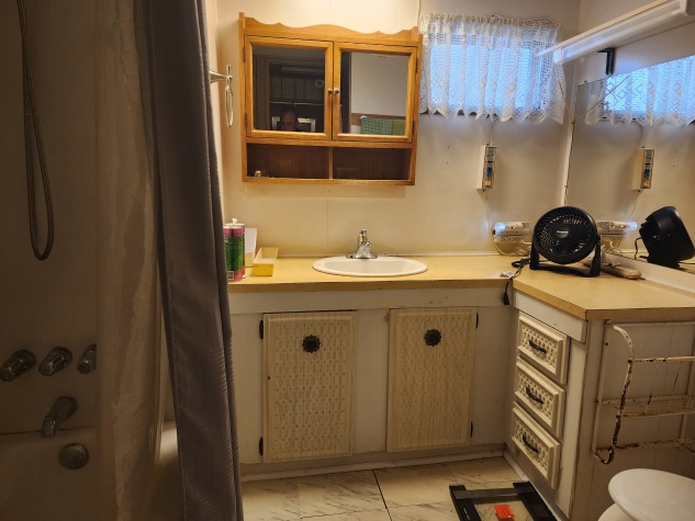 1219 51st Avenue East, Lot 24, Bradenton, Florida 34203, 2 Bedrooms Bedrooms, ,2 BathroomsBathrooms,55-Plus Mobile Home,For Sale,51st Avenue East, Lot 24,4587