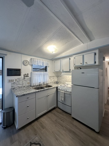 8225 Arevee Drive, Lot 161, New Port Richey, Florida, 1 Bedroom Bedrooms, ,1 BathroomBathrooms,55-Plus Mobile Home,For Sale,Arevee Drive, Lot 161,4596