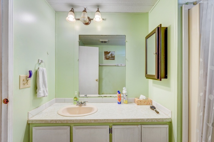 508 44th Avenue East, Lot C6, Bradenton, Florida 34203, 2 Bedrooms Bedrooms, ,1 BathroomBathrooms,55-Plus Mobile Home,For Sale,44th Avenue East, Lot C6,4599