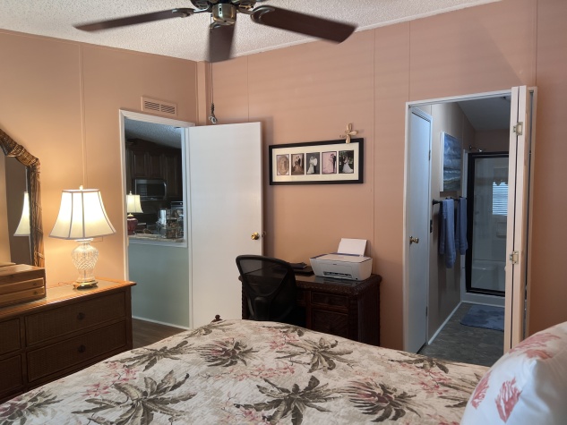7020 Captain Kidd Ave, Lot 6, Sarasota, Florida 34241, 2 Bedrooms Bedrooms, ,2 BathroomsBathrooms,55-Plus Mobile Home,For Sale,Captain Kidd Ave, Lot 6,4612