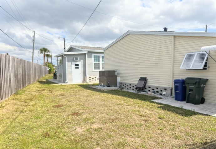 7020 Captain Kidd Ave, Lot 6, Sarasota, Florida 34241, 2 Bedrooms Bedrooms, ,2 BathroomsBathrooms,55-Plus Mobile Home,For Sale,Captain Kidd Ave, Lot 6,4612