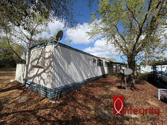 11 Orange St, Deland, Florida 32724, 2 Bedrooms Bedrooms, ,1 BathroomBathrooms,55-Plus Mobile Home,For Sale,Orange St,4615