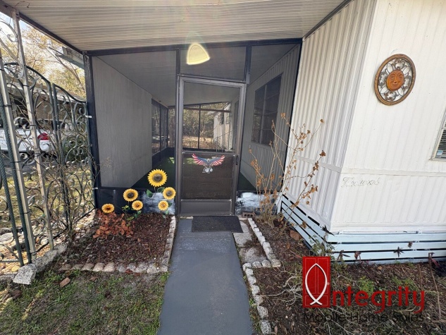 11 Orange St, Deland, Florida 32724, 2 Bedrooms Bedrooms, ,1 BathroomBathrooms,55-Plus Mobile Home,For Sale,Orange St,4615