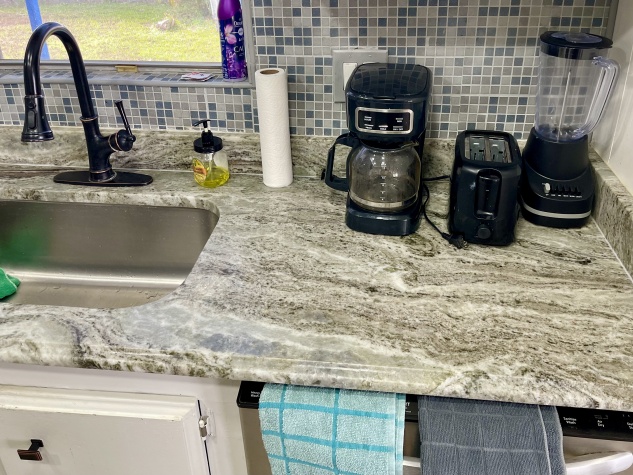 544 Montego Lane N, Ellenton, Florida 34222, 2 Bedrooms Bedrooms, ,2 BathroomsBathrooms,55-Plus Mobile Home,For Sale,Montego Lane N,4617