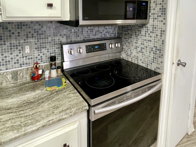 544 Montego Lane N, Ellenton, Florida 34222, 2 Bedrooms Bedrooms, ,2 BathroomsBathrooms,55-Plus Mobile Home,For Sale,Montego Lane N,4617