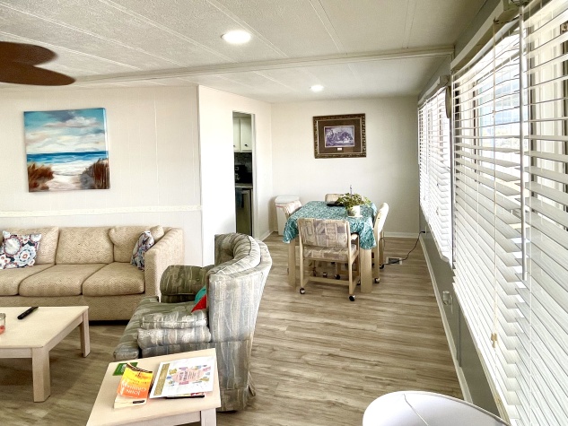 544 Montego Lane N, Ellenton, Florida 34222, 2 Bedrooms Bedrooms, ,2 BathroomsBathrooms,55-Plus Mobile Home,For Sale,Montego Lane N,4617