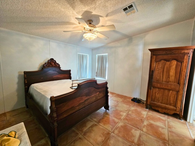 2625 88th St E, Palmetto, Florida 34221, 2 Bedrooms Bedrooms, ,2 BathroomsBathrooms,55-Plus Mobile Home,For Sale,88th St E,4618