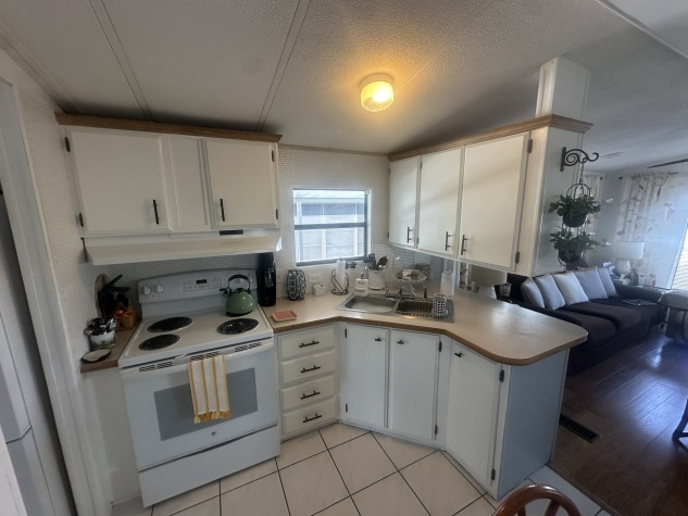 8225 Arevee Dr, Lot 908, New Port Richey, Florida 34653, 1 Bedroom Bedrooms, ,1 BathroomBathrooms,55-Plus Mobile Home,For Sale,Arevee Dr, Lot 908,4624