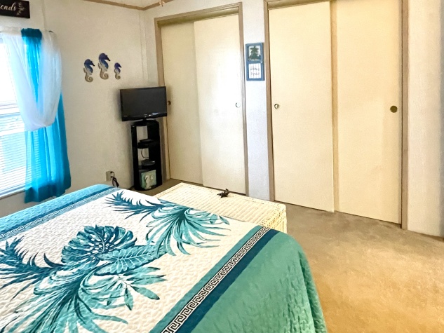 8616 26th Ave E, Palmetto, Florida 34221, 2 Bedrooms Bedrooms, ,2 BathroomsBathrooms,55-Plus Mobile Home,For Sale,26th Ave E,4630