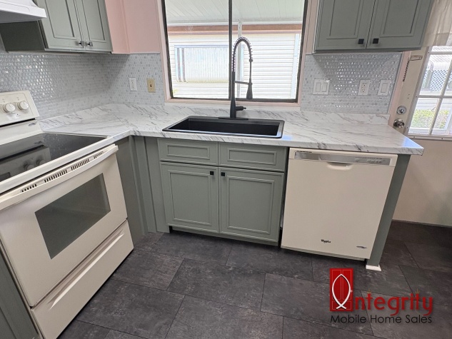 8775 20th Street, Lot 564, Vero Beach, Florida 32996, 2 Bedrooms Bedrooms, ,2 BathroomsBathrooms,55-Plus Mobile Home,For Sale,20th Street, Lot 564,4631