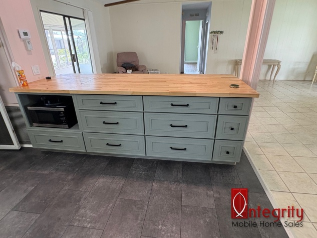 8775 20th Street, Lot 564, Vero Beach, Florida 32996, 2 Bedrooms Bedrooms, ,2 BathroomsBathrooms,55-Plus Mobile Home,For Sale,20th Street, Lot 564,4631