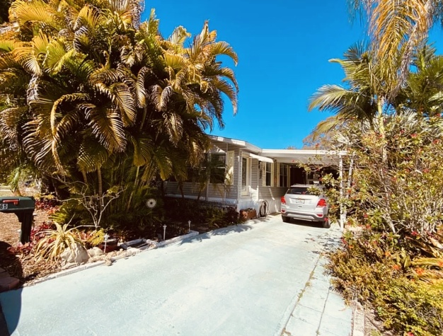 65 Lone Pine Ave, Dunedin, Florida 34698, 2 Bedrooms Bedrooms, ,2 BathroomsBathrooms,55-Plus Mobile Home,For Sale,Lone Pine Ave,4643