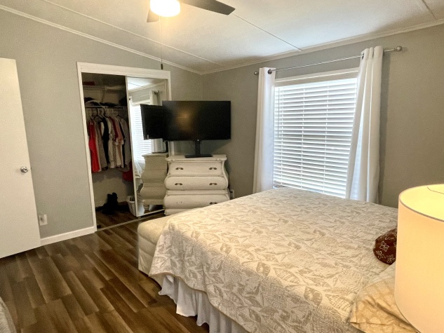 4212 Long Lake Way, Ellenton, Florida 34222, 2 Bedrooms Bedrooms, ,2 BathroomsBathrooms,55-Plus Mobile Home,For Sale,Long Lake Way,4645