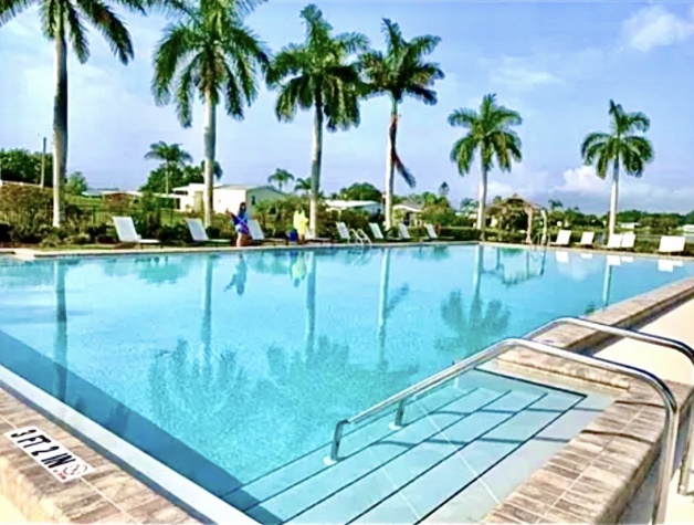 4212 Long Lake Way, Ellenton, Florida 34222, 2 Bedrooms Bedrooms, ,2 BathroomsBathrooms,55-Plus Mobile Home,For Sale,Long Lake Way,4645