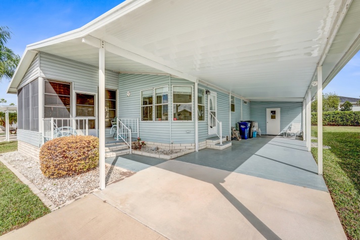 2616 88th St E, Palmetto, Florida 34221, 2 Bedrooms Bedrooms, ,2 BathroomsBathrooms,55-Plus Mobile Home,For Sale,88th St E,4648