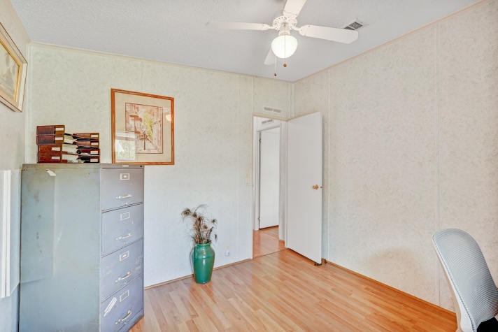 2616 88th St E, Palmetto, Florida 34221, 2 Bedrooms Bedrooms, ,2 BathroomsBathrooms,55-Plus Mobile Home,For Sale,88th St E,4648