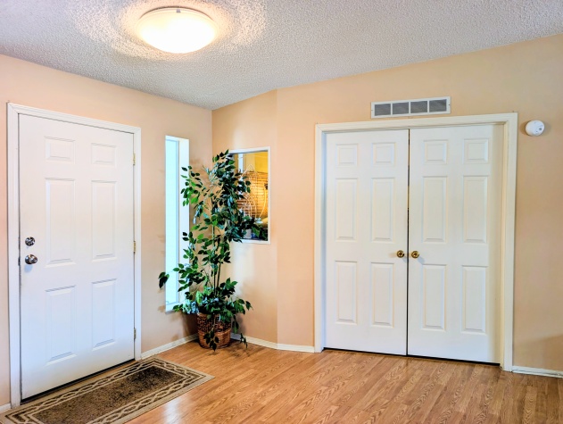 114 Sunflower Dr, Ellenton, Florida 34219, 3 Bedrooms Bedrooms, ,2 BathroomsBathrooms,55-Plus Mobile Home,For Sale,Sunflower Dr,4649