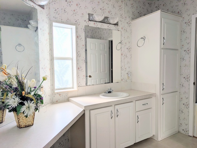 114 Sunflower Dr, Ellenton, Florida 34219, 3 Bedrooms Bedrooms, ,2 BathroomsBathrooms,55-Plus Mobile Home,For Sale,Sunflower Dr,4649