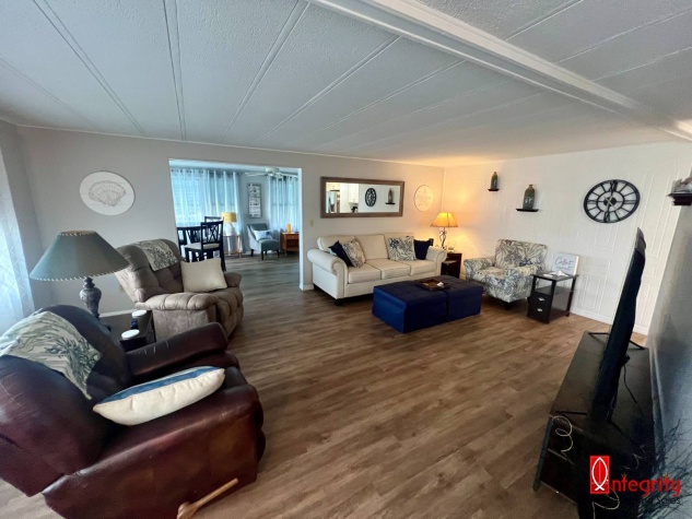 4011 Countryside Dr, Ellenton, Florida 34222, 2 Bedrooms Bedrooms, ,2 BathroomsBathrooms,55-Plus Mobile Home,For Sale,Countryside Dr,4650