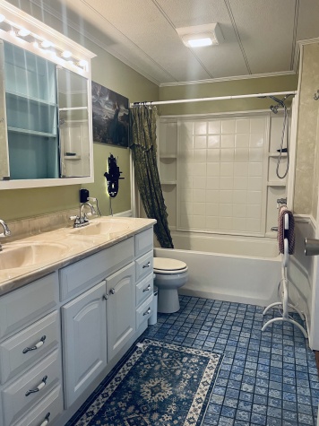 2550 State Route 580, Lot 405, Clearwater, Florida 33761, 2 Bedrooms Bedrooms, ,2 BathroomsBathrooms,55-Plus Mobile Home,For Sale,State Route 580, Lot 405,4653