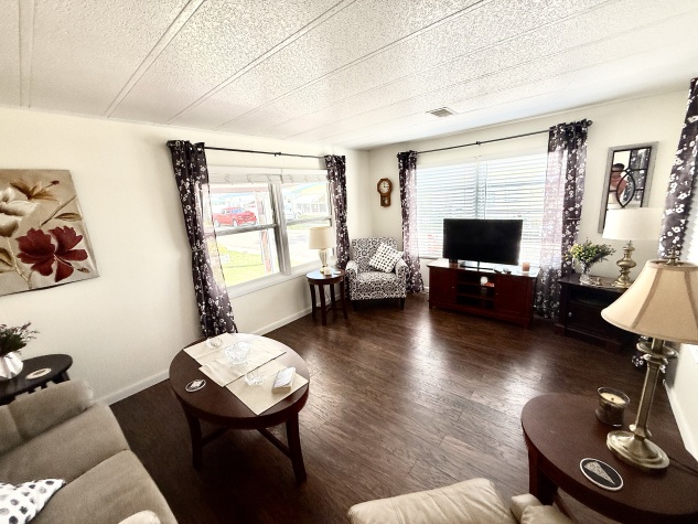 528 Parakeet Ln, Largo, Florida 33770, 1 Bedroom Bedrooms, ,1 BathroomBathrooms,55-Plus Mobile Home,For Sale,Parakeet Ln,4654