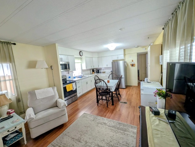 2507 Scuttlebutt Loop, Lot 335, Ruskin, Florida 33570, 2 Bedrooms Bedrooms, ,2 BathroomsBathrooms,55-Plus Mobile Home,For Sale,Scuttlebutt Loop, Lot 335,4668