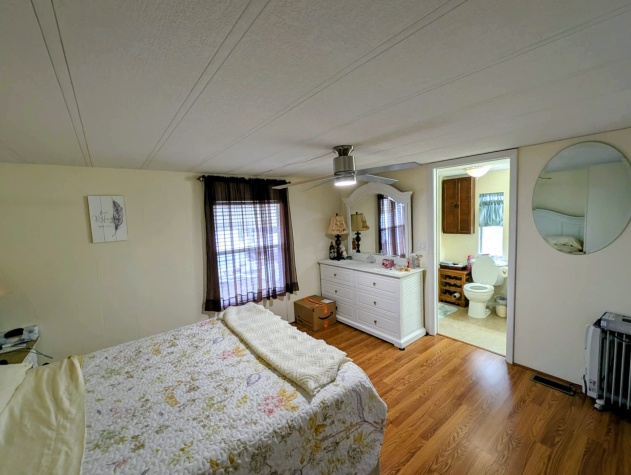 2507 Scuttlebutt Loop, Lot 335, Ruskin, Florida 33570, 2 Bedrooms Bedrooms, ,2 BathroomsBathrooms,55-Plus Mobile Home,For Sale,Scuttlebutt Loop, Lot 335,4668