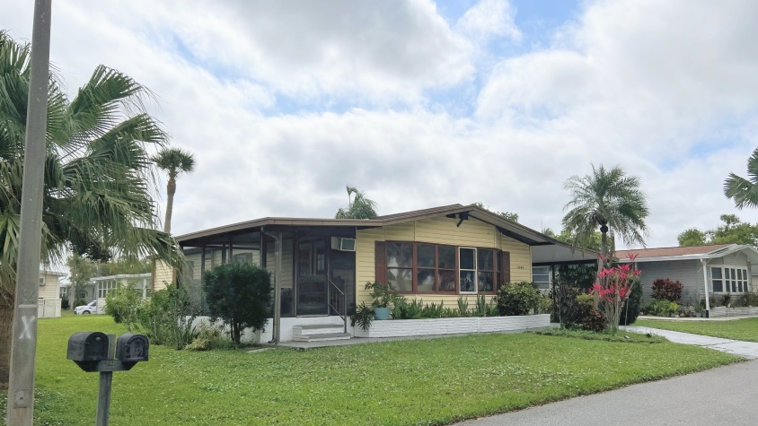 5449 Aylesbury Ln, Sarasota, Florida 34241, 2 Bedrooms Bedrooms, ,2 BathroomsBathrooms,55-Plus Mobile Home,For Sale,Aylesbury Ln,4673