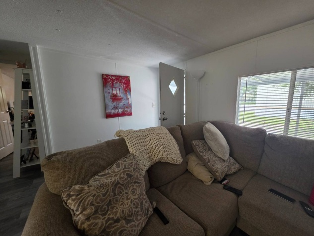 4519 Green Palm Ln, Lot 558, Tampa, Florida 33610, 3 Bedrooms Bedrooms, ,2 BathroomsBathrooms,All - Age Mobile Home,For Sale,Green Palm Ln, Lot 558,4675