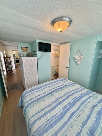 751 10th St E, Lot 153, Palmetto, Florida 34221, 2 Bedrooms Bedrooms, ,2 BathroomsBathrooms,55-Plus Mobile Home,For Sale,10th St E, Lot 153,4678