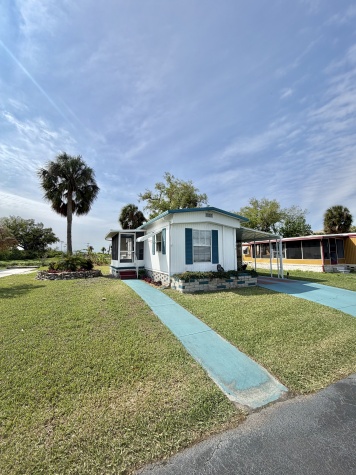 751 10th St E, Lot 153, Palmetto, Florida 34221, 2 Bedrooms Bedrooms, ,2 BathroomsBathrooms,55-Plus Mobile Home,For Sale,10th St E, Lot 153,4678