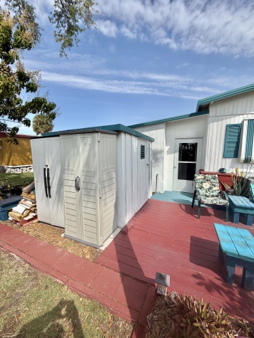 751 10th St E, Lot 153, Palmetto, Florida 34221, 2 Bedrooms Bedrooms, ,2 BathroomsBathrooms,55-Plus Mobile Home,For Sale,10th St E, Lot 153,4678