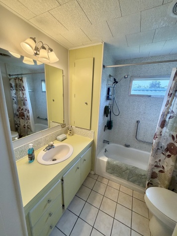 751 10th St E, Lot 310, Palmetto, Florida 34221, 2 Bedrooms Bedrooms, ,2 BathroomsBathrooms,55-Plus Mobile Home,For Sale,10th St E, Lot 310,4680