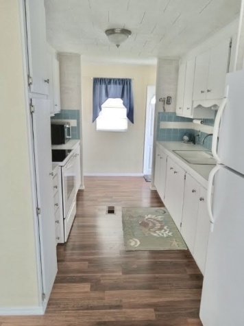 751 10th St E, Lot 310, Palmetto, Florida 34221, 2 Bedrooms Bedrooms, ,2 BathroomsBathrooms,55-Plus Mobile Home,For Sale,10th St E, Lot 310,4680