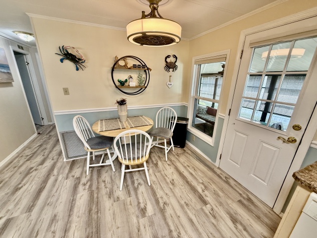 659 Poinsettia Dr, Largo, Florida 33770, 2 Bedrooms Bedrooms, ,2 BathroomsBathrooms,55-Plus Mobile Home,For Sale,Poinsettia Dr,4681