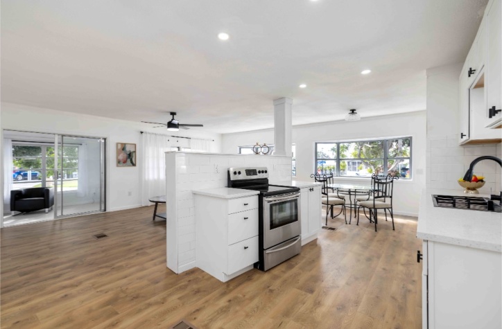 500 Marlin Ln, Ellenton, Florida 34222, 2 Bedrooms Bedrooms, ,2 BathroomsBathrooms,55-Plus Mobile Home,For Sale,Marlin Ln,4685