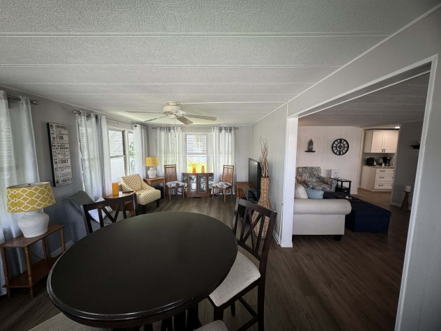 4011 Countryside Dr, Ellenton, Florida 34222, 2 Bedrooms Bedrooms, ,2 BathroomsBathrooms,55-Plus Mobile Home,For Sale,Countryside Dr,4687