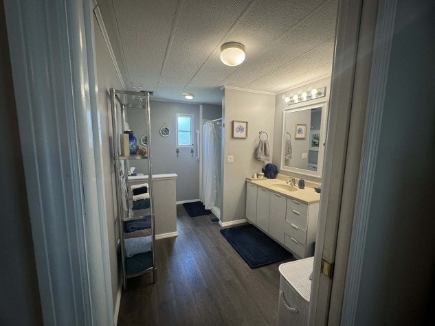 4011 Countryside Dr, Ellenton, Florida 34222, 2 Bedrooms Bedrooms, ,2 BathroomsBathrooms,55-Plus Mobile Home,For Sale,Countryside Dr,4687