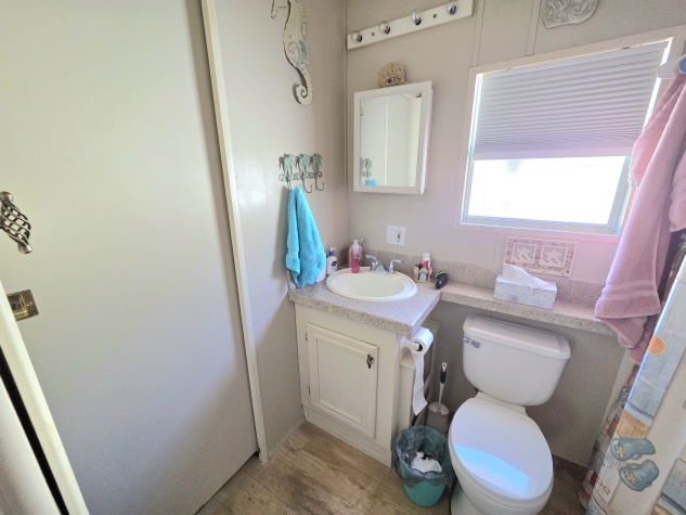 Kay Road 800, Bradenton, Florida 34212, 2 Bedrooms Bedrooms, ,1 BathroomBathrooms,All - Age Mobile Home,For Sale,800,1127,4692