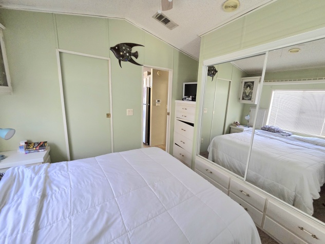 Kay Road 800, Bradenton, Florida 34212, 2 Bedrooms Bedrooms, ,1 BathroomBathrooms,All - Age Mobile Home,For Sale,800,1127,4692