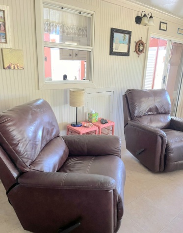 Kay Road 800, Bradenton, Florida 34212, 2 Bedrooms Bedrooms, ,1 BathroomBathrooms,All - Age Mobile Home,For Sale,800,1127,4692