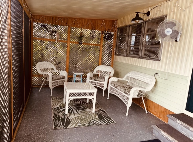 2701 34th Street North, Lot 554, St. Petersburg, Florida 33713, 2 Bedrooms Bedrooms, ,1 BathroomBathrooms,55-Plus Mobile Home,For Sale,34th Street North, Lot 554,4693