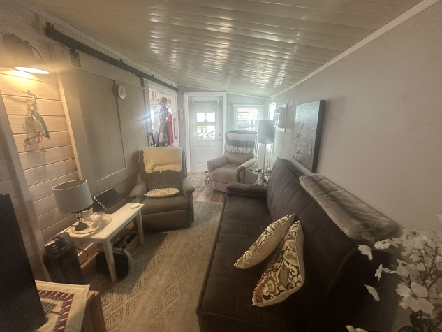 8225 Arevee Dr, Lot 636, New Port Richey, Florida 34653, 1 Bedroom Bedrooms, ,1.5 BathroomsBathrooms,55-Plus Mobile Home,For Sale,Arevee Dr, Lot 636,4695