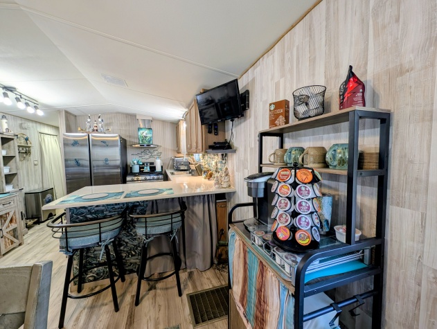 2206 Chaney Dr, Lot 442, Ruskin, Florida 33570, 2 Bedrooms Bedrooms, ,1.5 BathroomsBathrooms,55-Plus Mobile Home,For Sale,Chaney Dr, Lot 442,4701