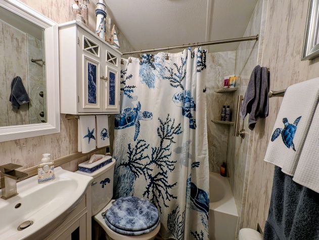 2206 Chaney Dr, Lot 442, Ruskin, Florida 33570, 2 Bedrooms Bedrooms, ,1.5 BathroomsBathrooms,55-Plus Mobile Home,For Sale,Chaney Dr, Lot 442,4701