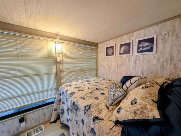 2206 Chaney Dr, Lot 442, Ruskin, Florida 33570, 2 Bedrooms Bedrooms, ,1.5 BathroomsBathrooms,55-Plus Mobile Home,For Sale,Chaney Dr, Lot 442,4701