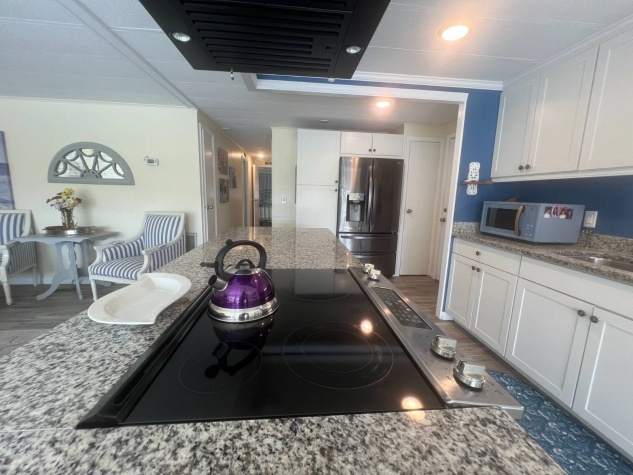 12100 Seminole Blvd, Lot 285, Largo, Florida 33778, 2 Bedrooms Bedrooms, ,2 BathroomsBathrooms,55-Plus Mobile Home,For Sale,Seminole Blvd, Lot 285,4709