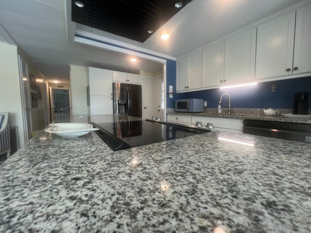 12100 Seminole Blvd, Lot 285, Largo, Florida 33778, 2 Bedrooms Bedrooms, ,2 BathroomsBathrooms,55-Plus Mobile Home,For Sale,Seminole Blvd, Lot 285,4709