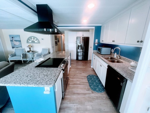 12100 Seminole Blvd, Lot 285, Largo, Florida 33778, 2 Bedrooms Bedrooms, ,2 BathroomsBathrooms,55-Plus Mobile Home,For Sale,Seminole Blvd, Lot 285,4709